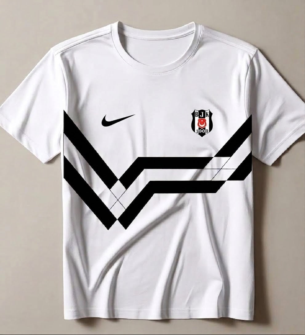 Beşiktaş Retro Forma Tişörtü – Siyah Beyaz Taraftar Koleksiyonu